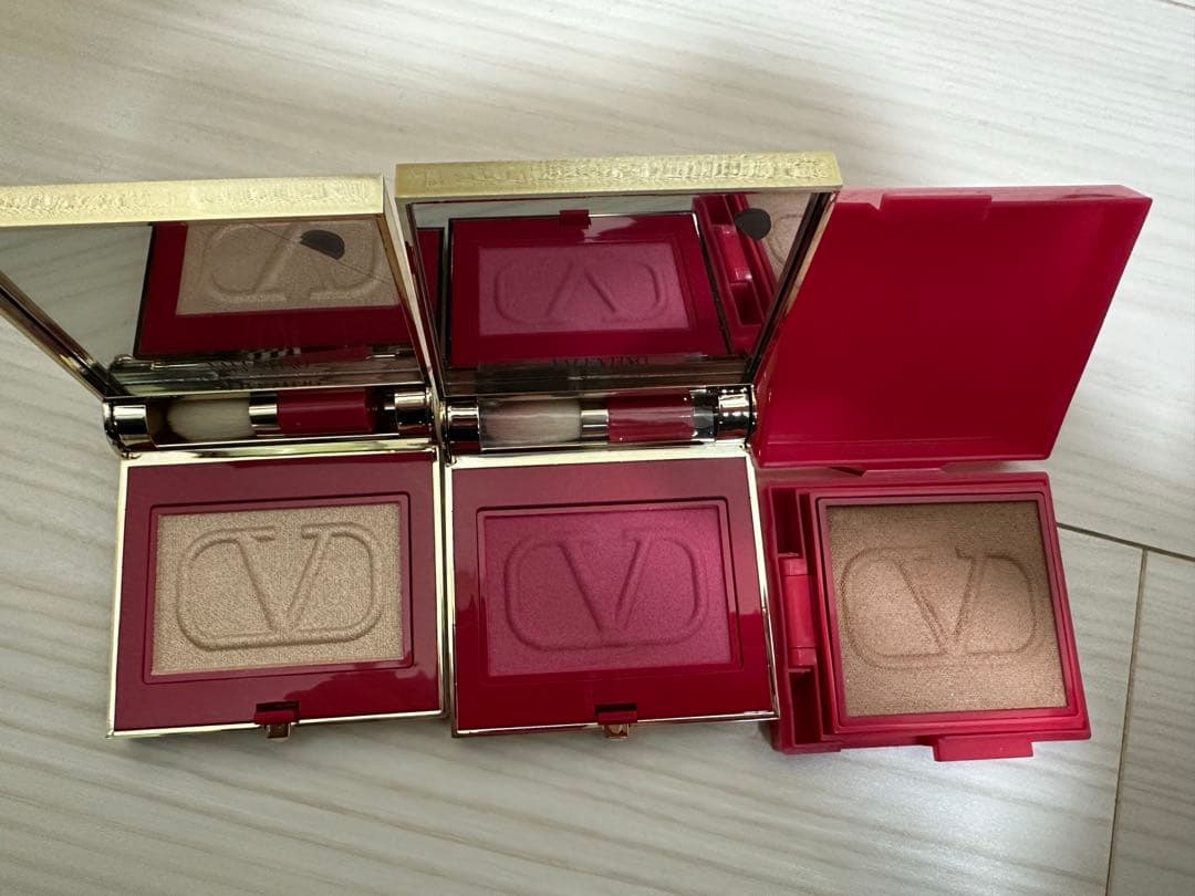 ヴァレンティノ　チーク　ハイライト　パウダー