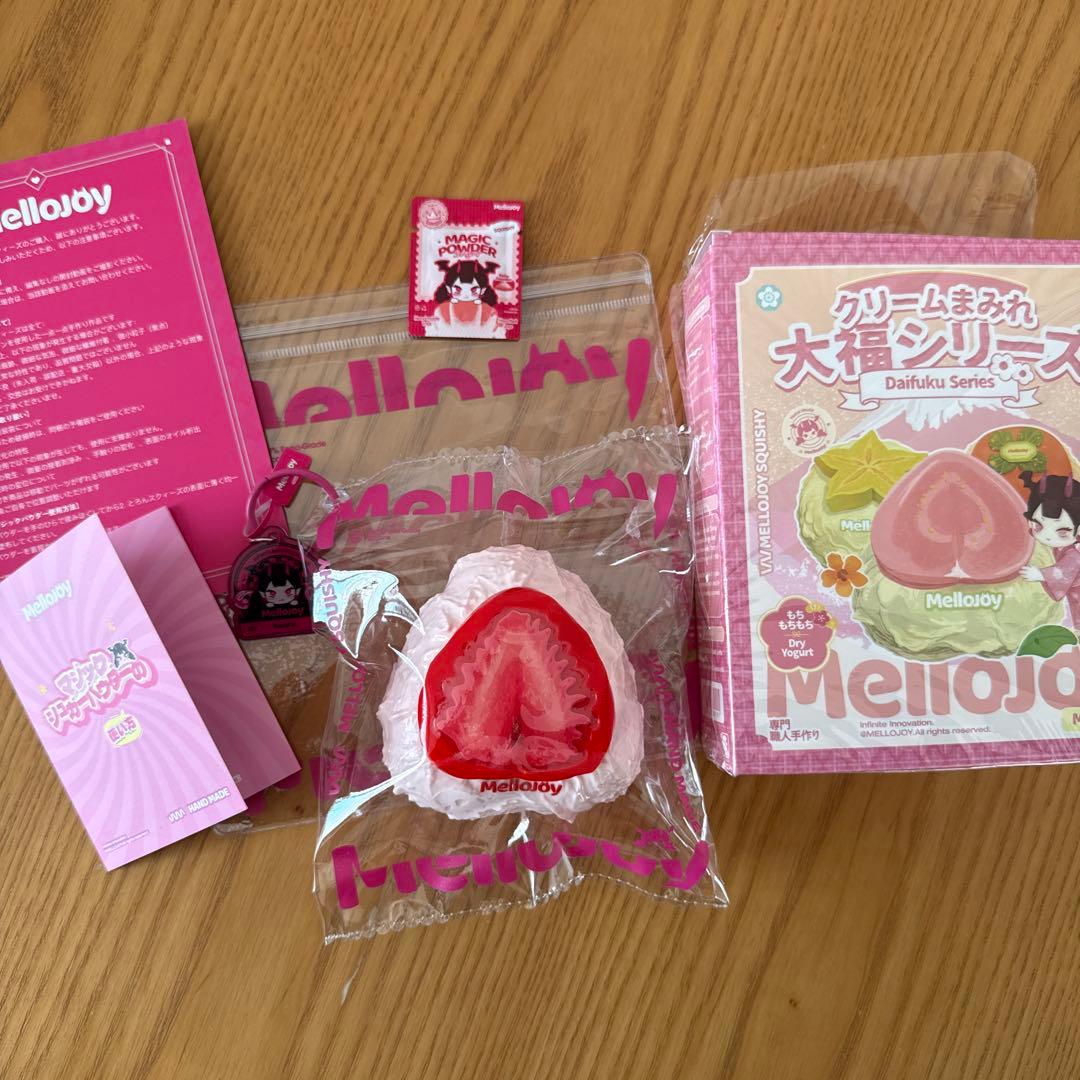 Mellojoy メロジョイ　スクイーズ　クリーム大福　いちご メロジョイ（Mellojoy）スクイーズのランダム大福シリーズのイチゴ