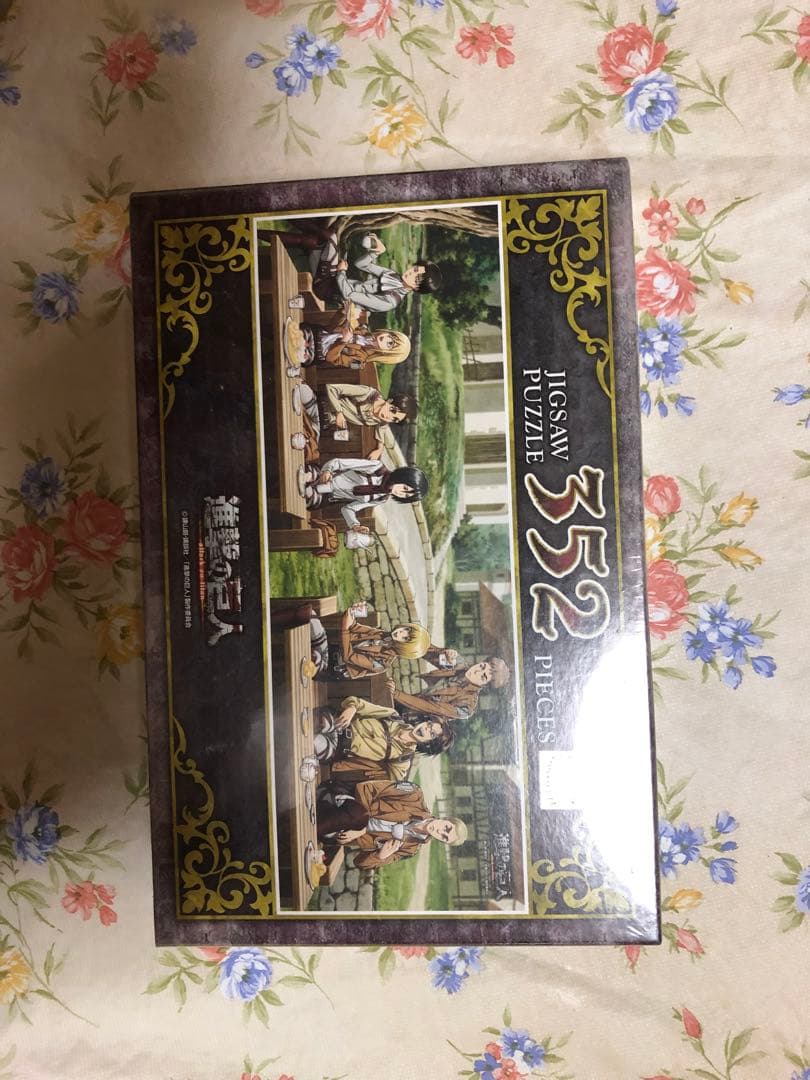 進撃の巨人　パズル　352ピース　セブンイレブン限定