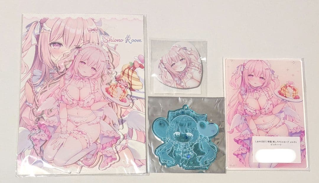 しおの　メルティピンクハート　アクスタ　缶バッジ　アクキー