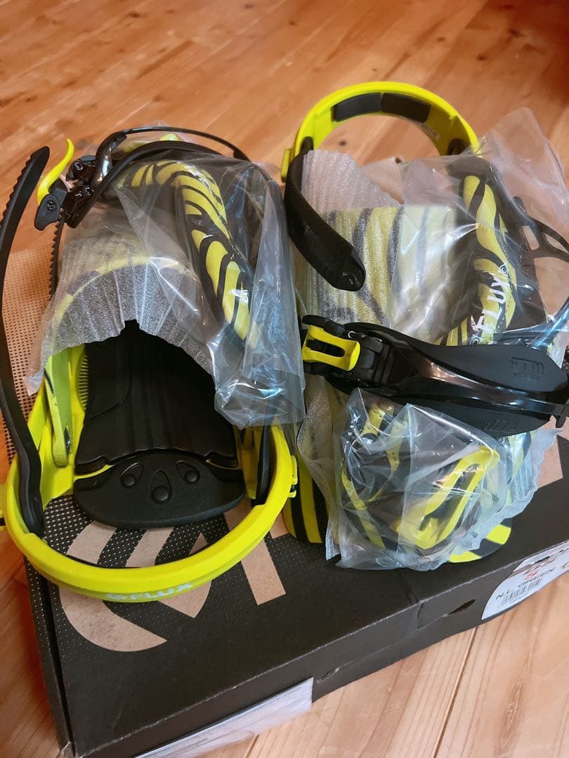 FLUX DS ビンディング ネオングリーン/ブラック　新品未使用　Sサイズ