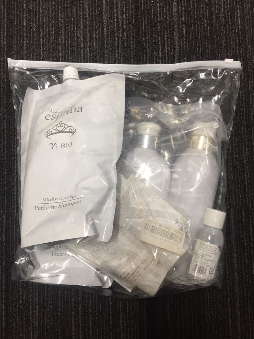 エスプリーナ シャンプー&トリートメント本体+大容量レフィル チューブ７点