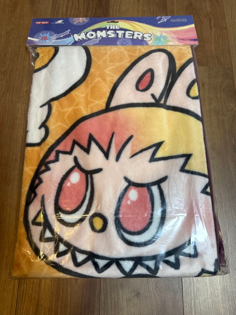ラブブ　ブランケット　POPMART QATAR LIMITED EDITION