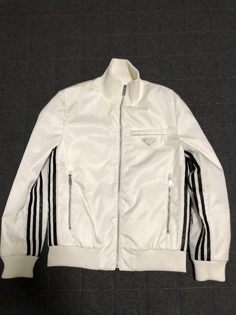PRADA adidas RE-NYLON ジップジャケット プレート3本ライン