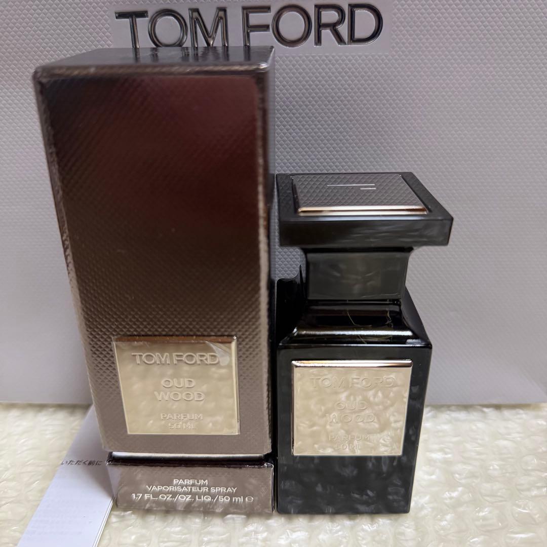 トムフォード　ウードウッド　パルファム　スプレィ　50ml