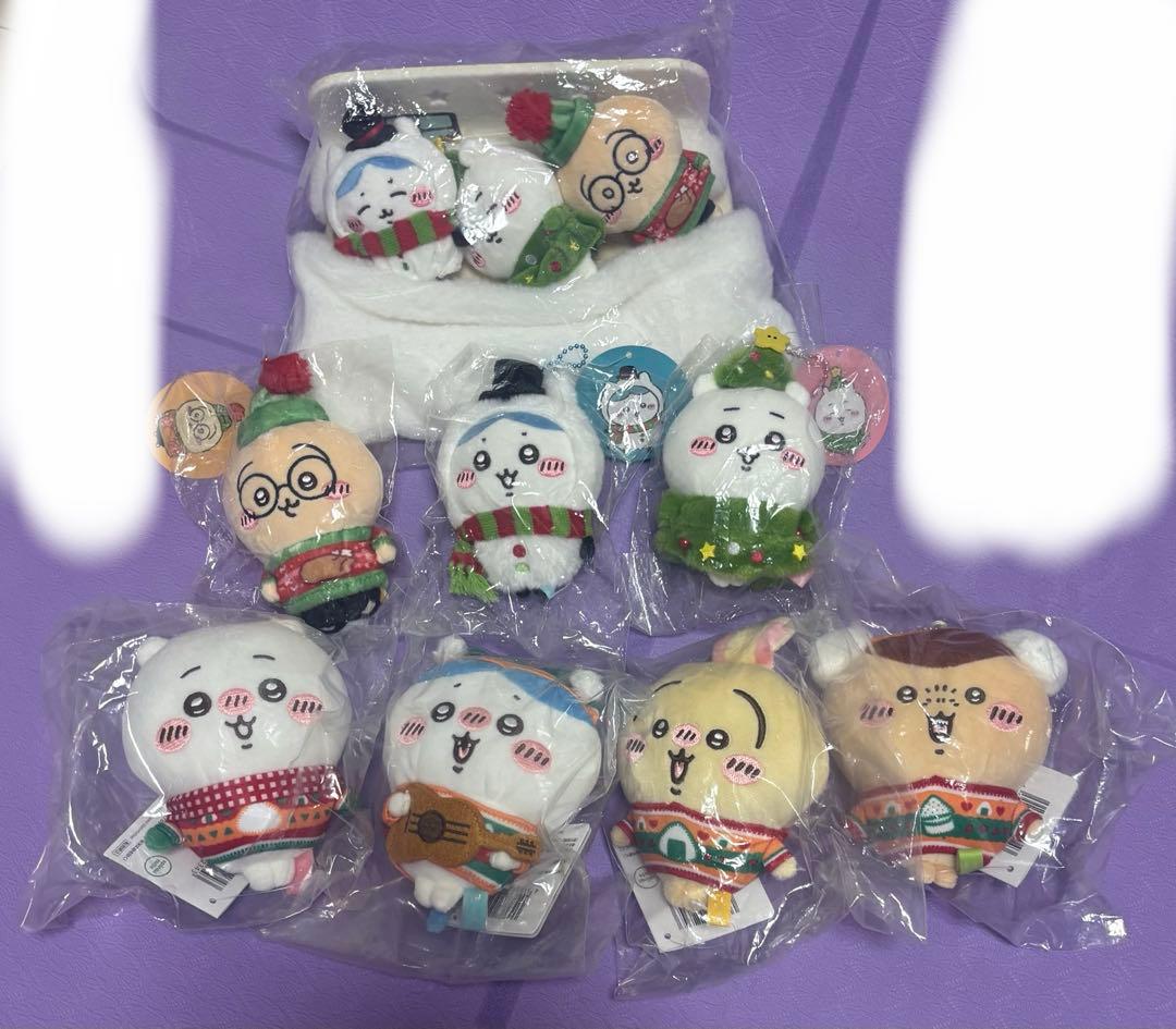 正規品　ちいかわ　ハッピーホリデーなおやすみベッドと繋がるマスコットセット 8点