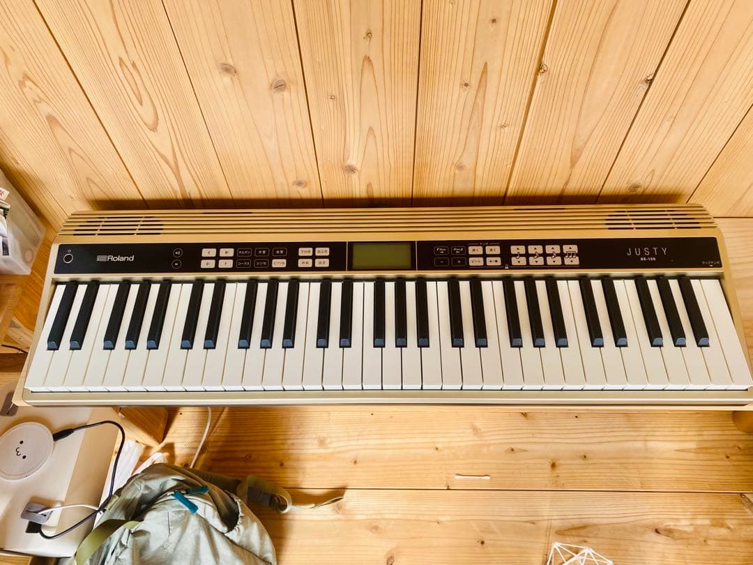 美品 Roland JUSTY HK-100 ゴールド 61鍵 Amazon | Roland ローランド/JUSTY HK-100 ハーモニー＆リズム練習用