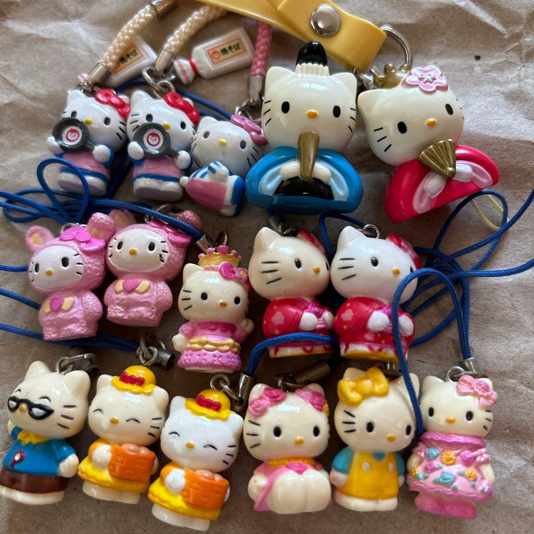 レトロ　ハローキティ　ストラップ