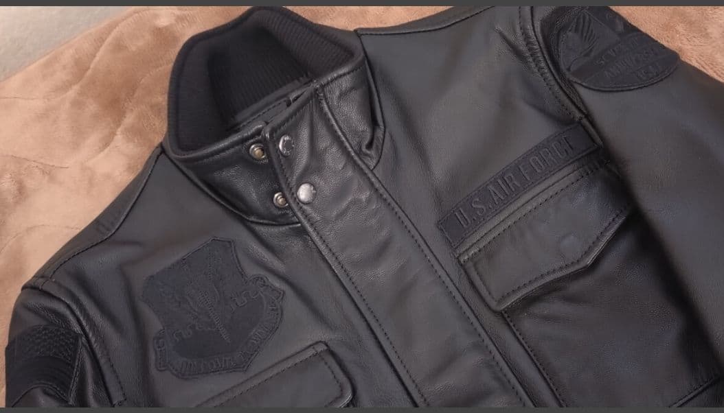 極美品！AVIREXレザージャケット空軍70周年記念モデル