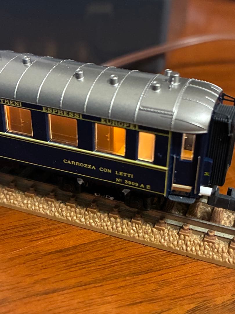 オリエントエクスプレス88 客車4両 kato 内2両室内灯点灯確認済 鉄道模型