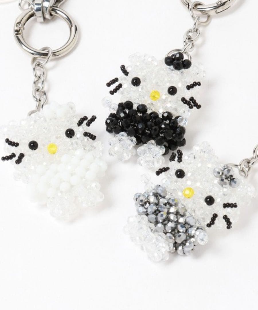 Me% LOWRYSFARM ハローキティ ビーズキーチェーン シルバー - メルカリ