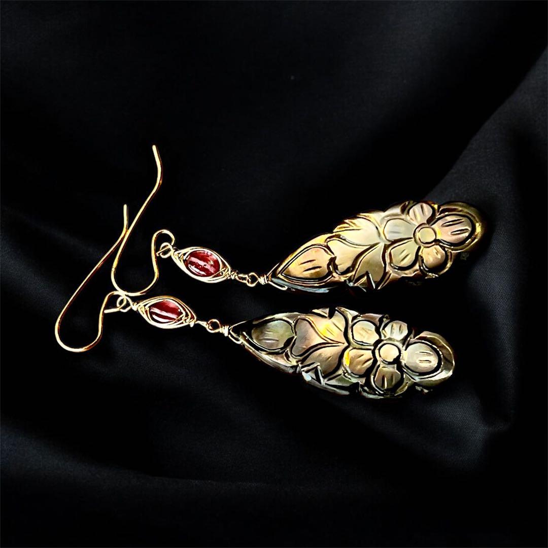 はる田様専用です ブラックマザオパ×オニキスのカービングタブレット