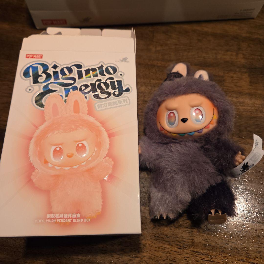 ラブブ Big into Energy　シークレット　popmart THE MONSTERS Big into Energy Series-Vinyl Plush Pendant Blind Box