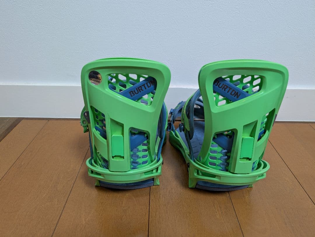 BURTONビンディング GENESIS Ｍサイズ Burton Genesis Re:Flex Snowboard Bindings 2025 - Als.com