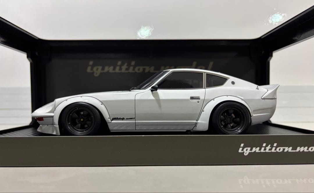 1/18ミニカー　イグニッションモデル　240Z フルワークス【新品】 ミニカー 特別モデル 1/18 1970 ニッサン フェアレディZ 240Z オレンジ