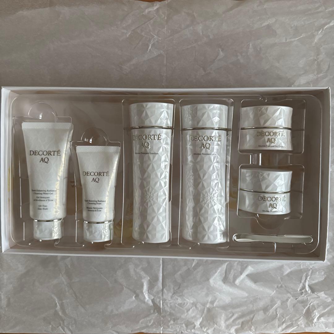 DECORTÉ AQ ラディアンス　コフレⅠ