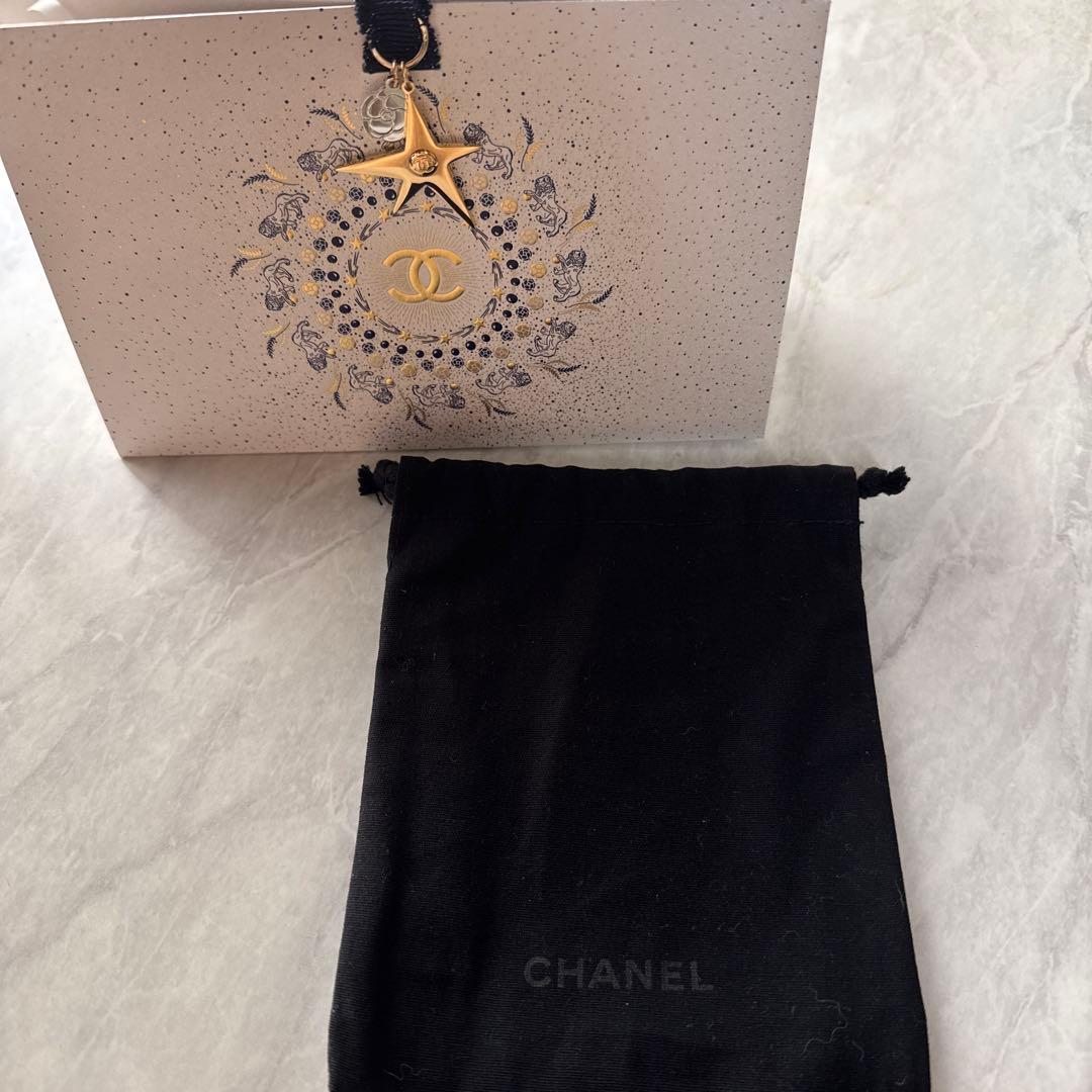 CHANEL シャネル クリスマス ホリデー限定チャーム コメット - メルカリ