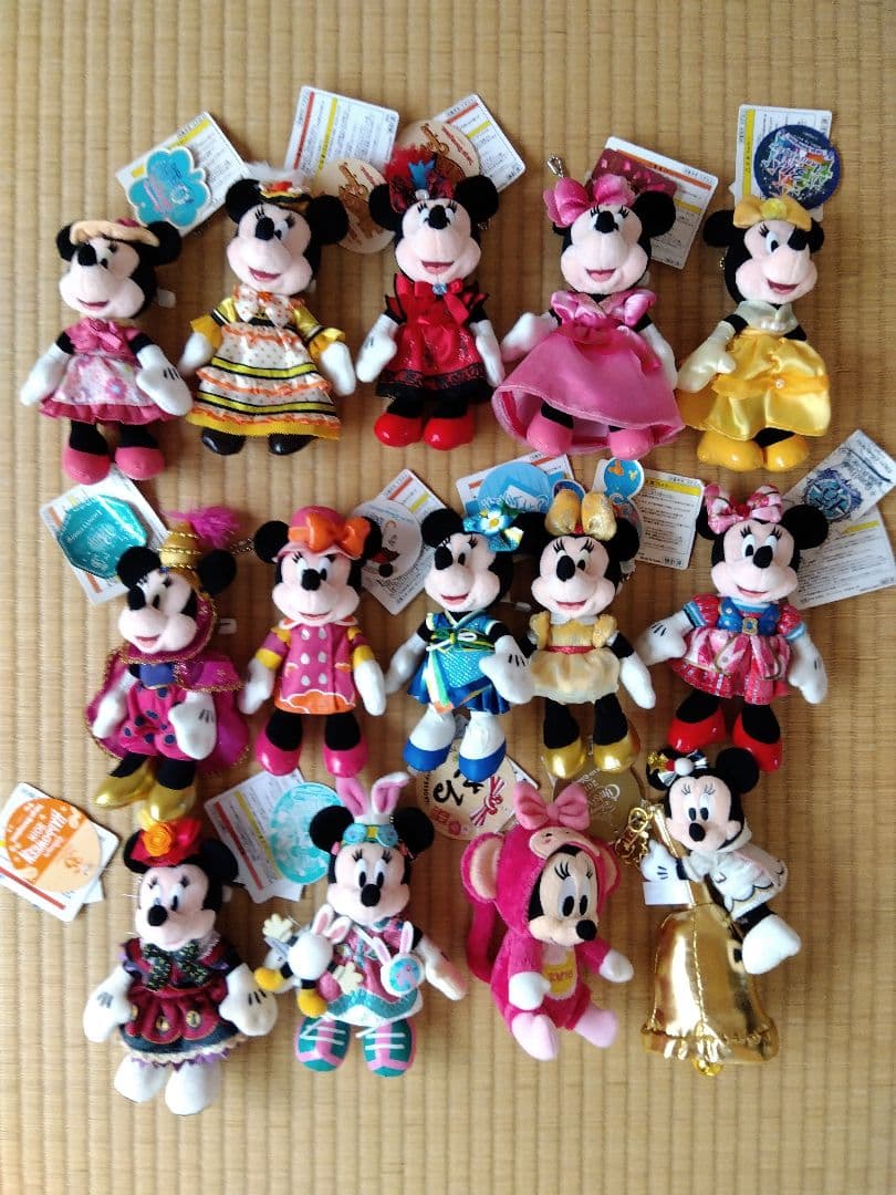 ディズニー　ミニー　ぬいぐるみバッジ　ぬいば　14体