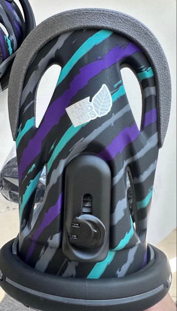 FLUX ビンディング Super Titan L Black - メルカリ