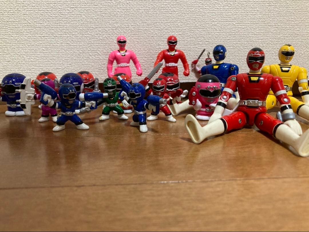 カーレンジャー　戦隊ヒーロー　フィギュア　当時物　まとめ売り　18体 激走戦隊 カーレンジャー 5体セット - メルカリ