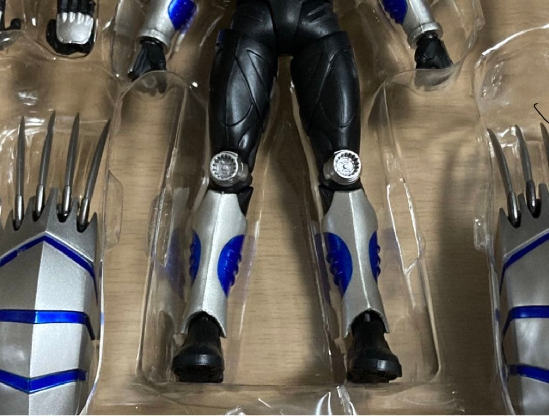 【最終値下げ】S.H.Figuarts 仮面ライダータイガ 仮面ライダー龍騎