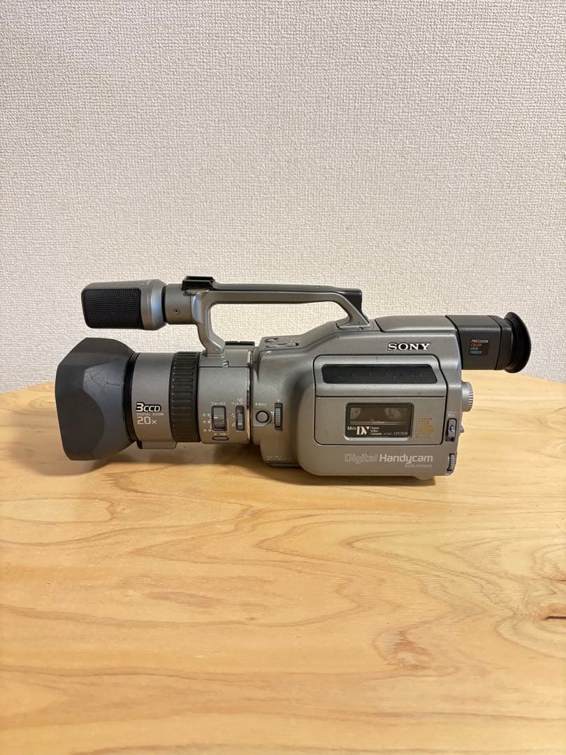SONY DCR-VX1000 ビデオカメラ ソニー ② Sony DCR-VX1000 Digital Video Camera MiniDV Handycam w/ Charger