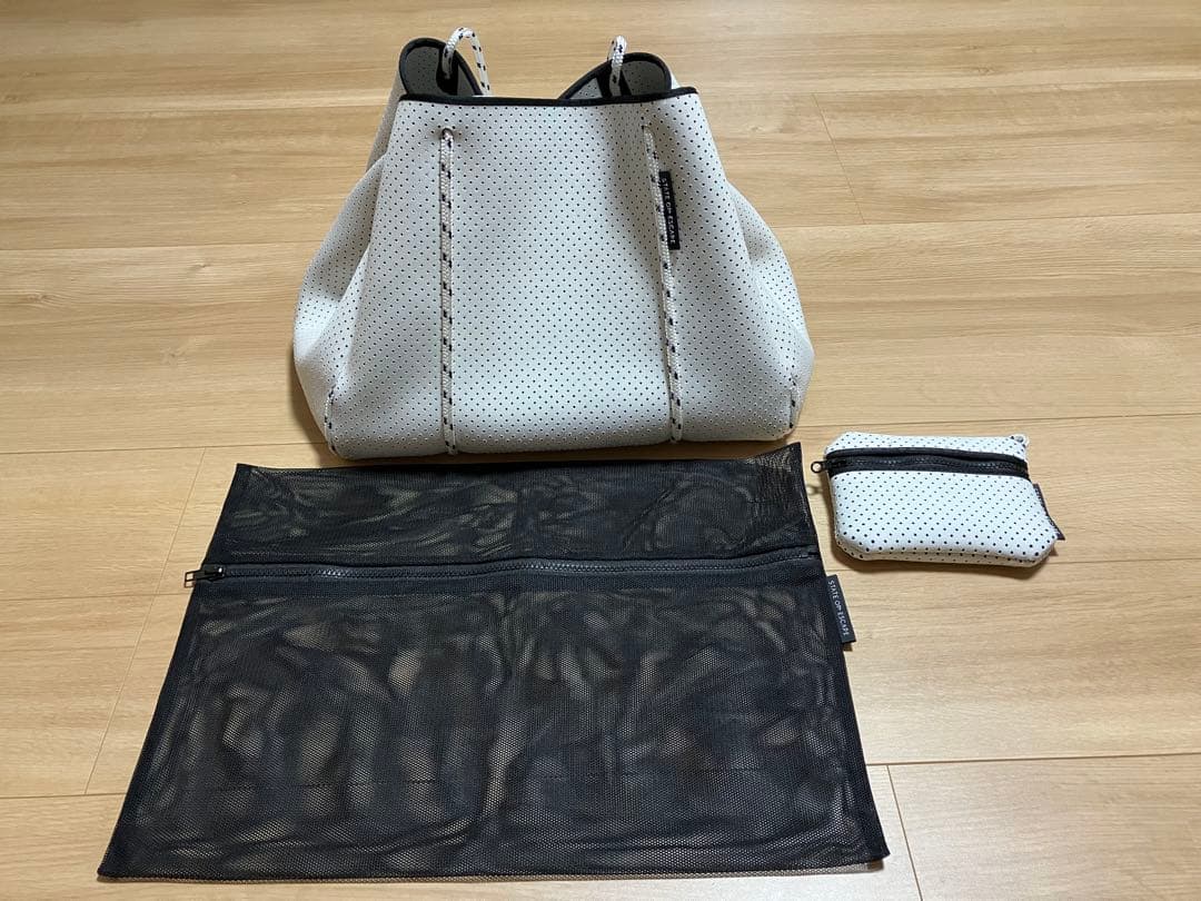 STATE OF ESCAPE ホワイトトートバッグ ポーチ付き