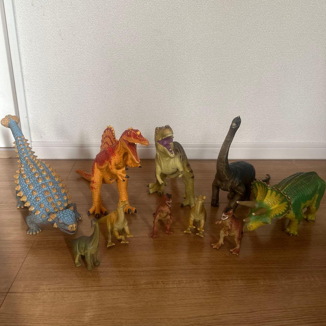 恐竜フィギュア 10体セット まとめ売り - メルカリ