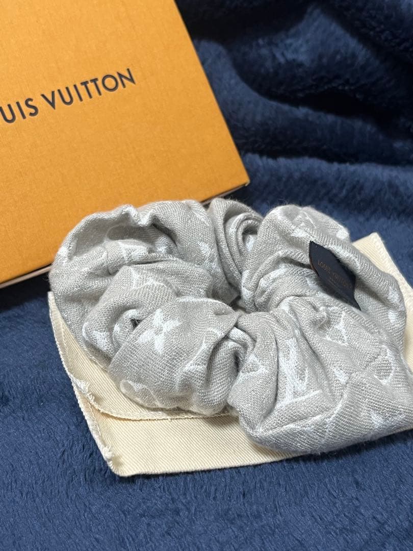 ルイヴィトン シュシュ モノグラム ジャカード M78235