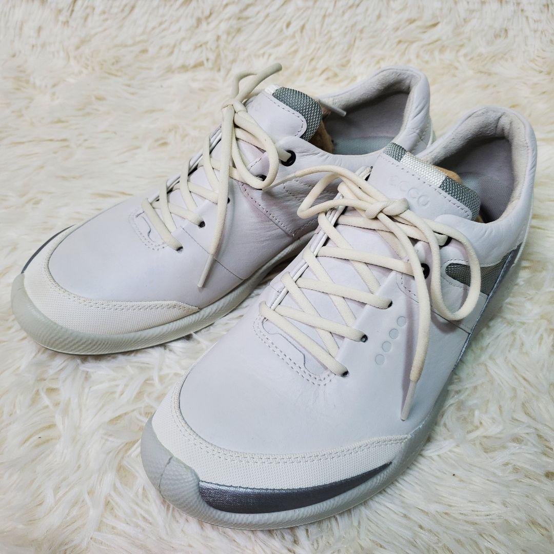試着のみ】ecco ゴルフシューズ バイオム スパイクレス 24cm ホワイト