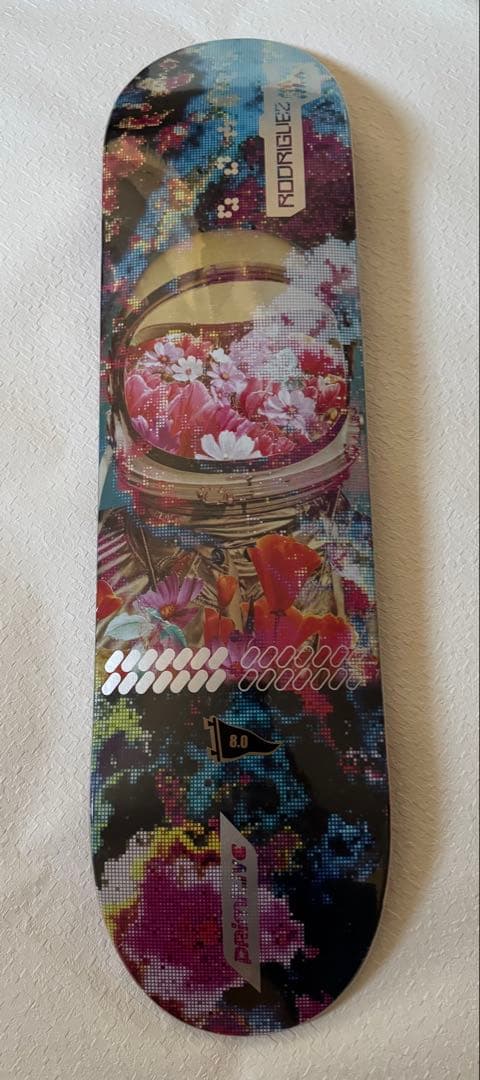 新品 Primitive 花柄 スケボー用 デッキ 8.0インチ