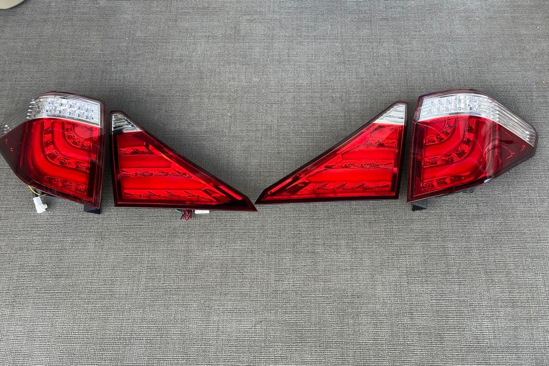 アルファード　ヴェルファイア20系 LED クリスタルアイ　テールランプ