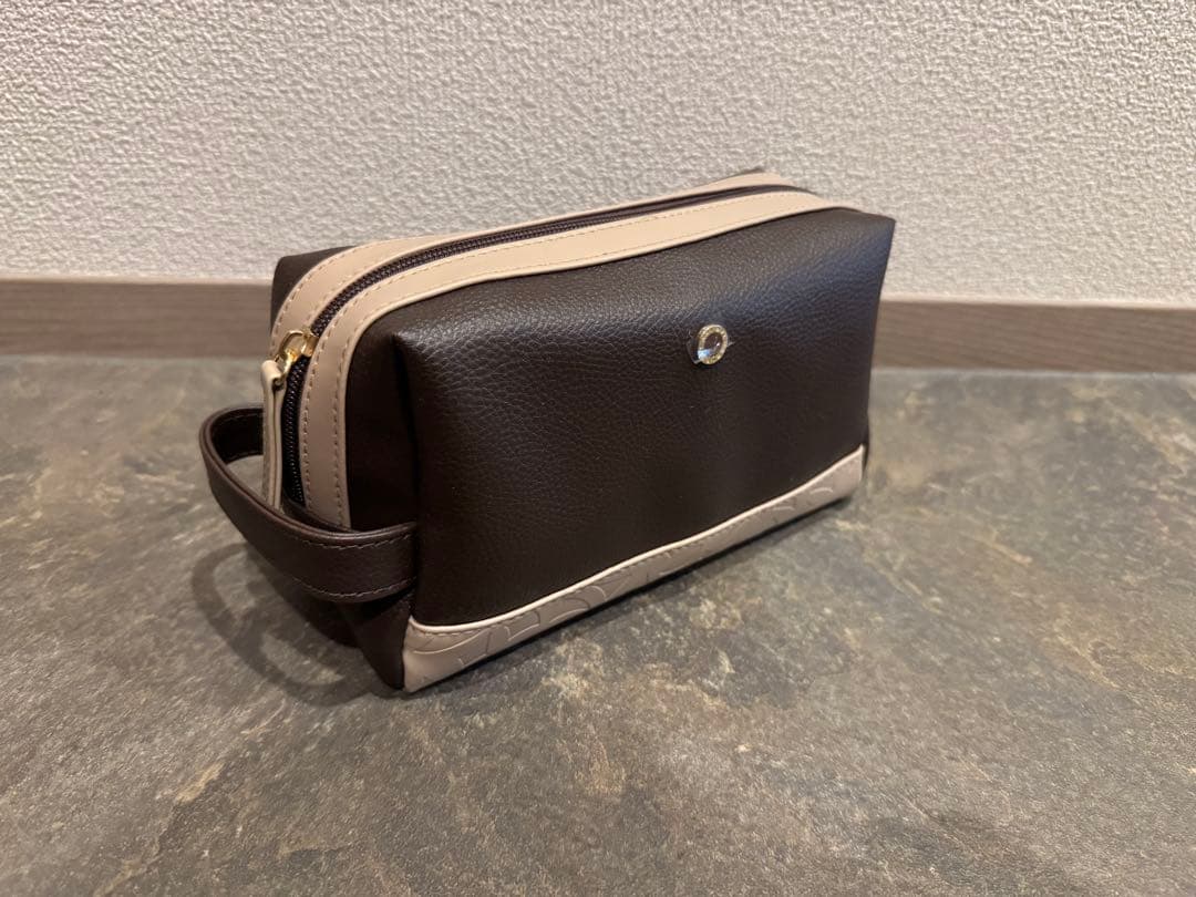 【BVLGARI】エミレーツ航空ファーストクラスアメニティキット（メンズ） エミレーツ航空、ブルガリとコラボしたアメニティキットを全フライトで