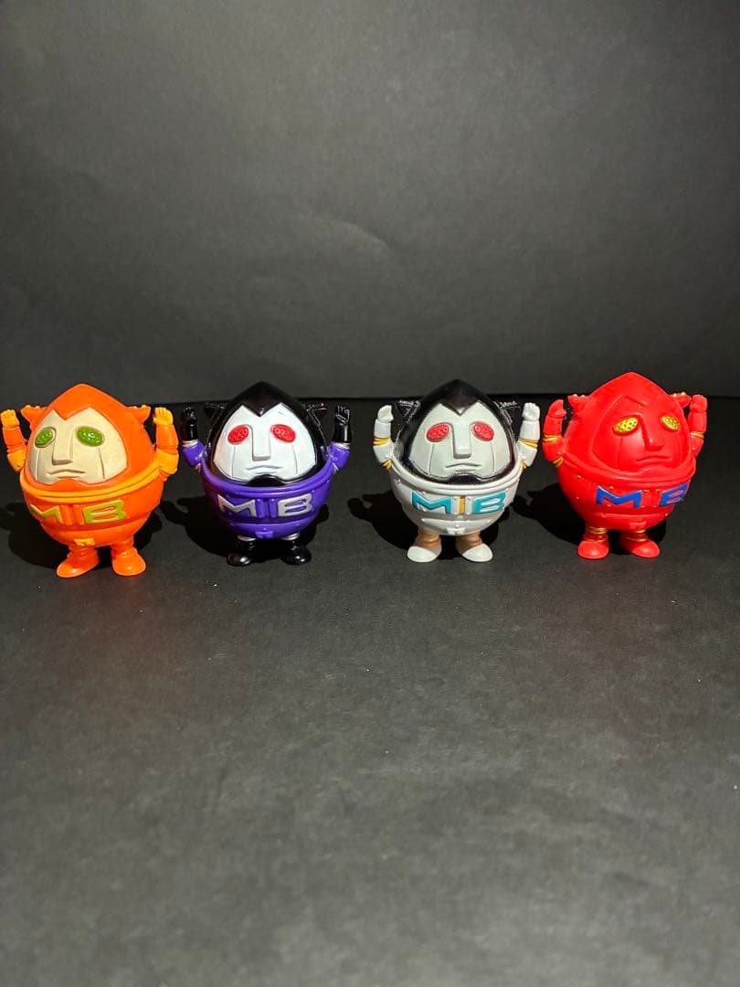 VAGガチャ　マッドバロン　４体セット