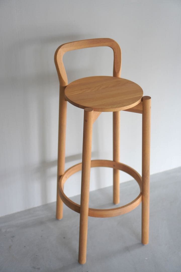 カリモクニュースタンダード/ CASTOR BARSTOOL