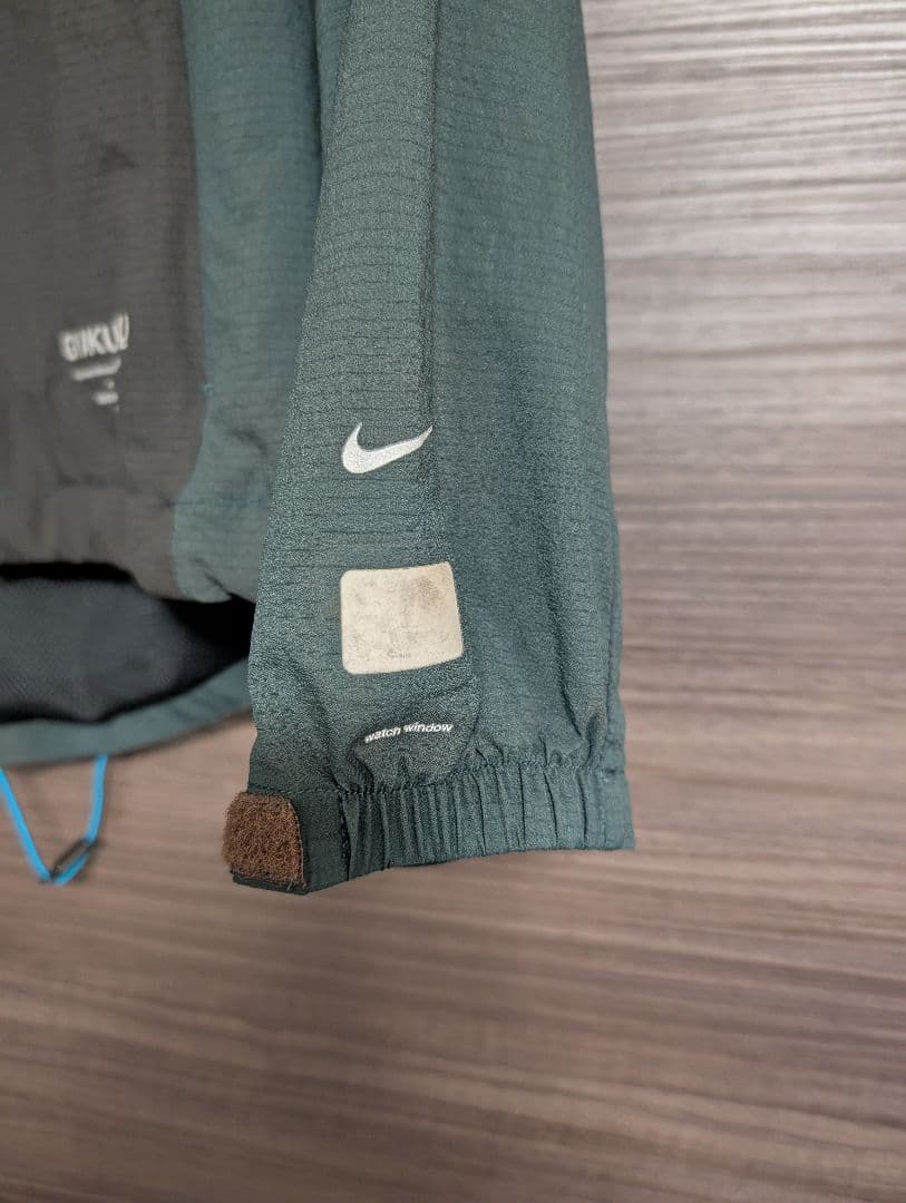 Nike GYAKUSOU ダークグリーン ウィンドブレーカー - メルカリ