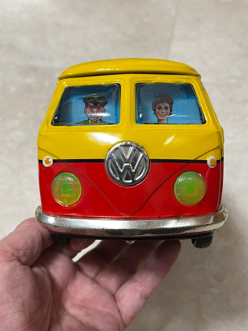 昭和レトロ イチコーのブリキ幼稚園バス VWワーゲンバス - メルカリ