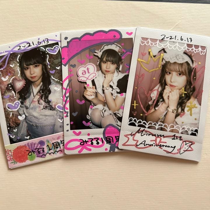 あっとほぉーむカフェ みるる ソロチェキ 3枚セット - メルカリ