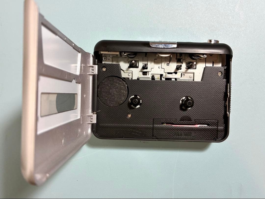 ヨルシカ 盗作 カセットプレイヤー - メルカリ