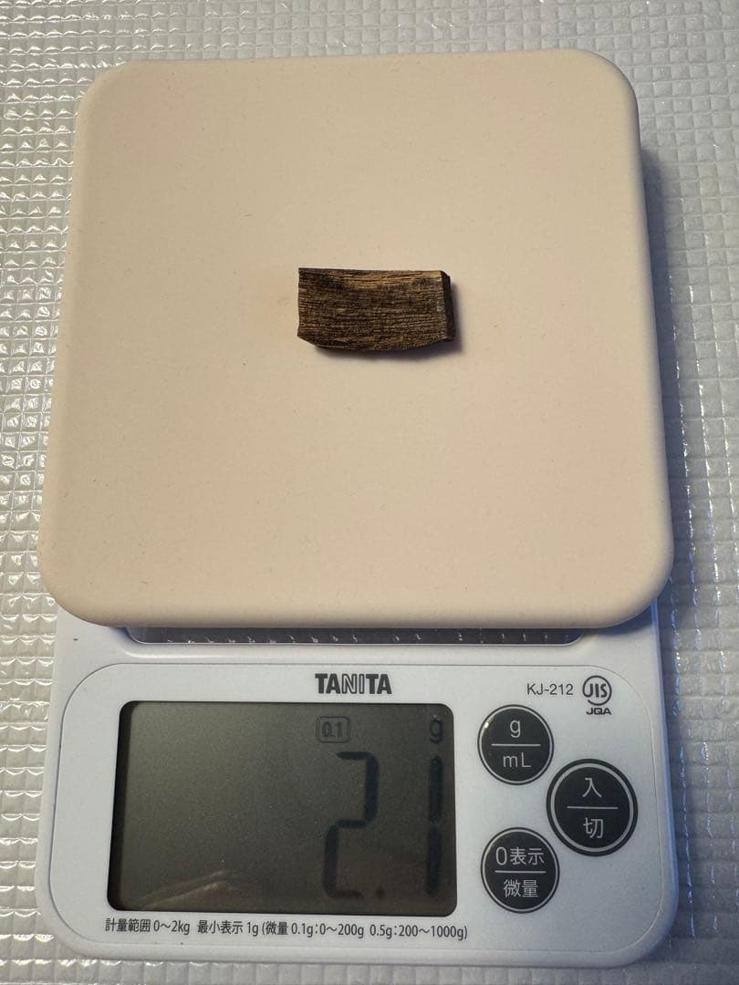 香木 伽羅 「菊清水」2.1g箱入り