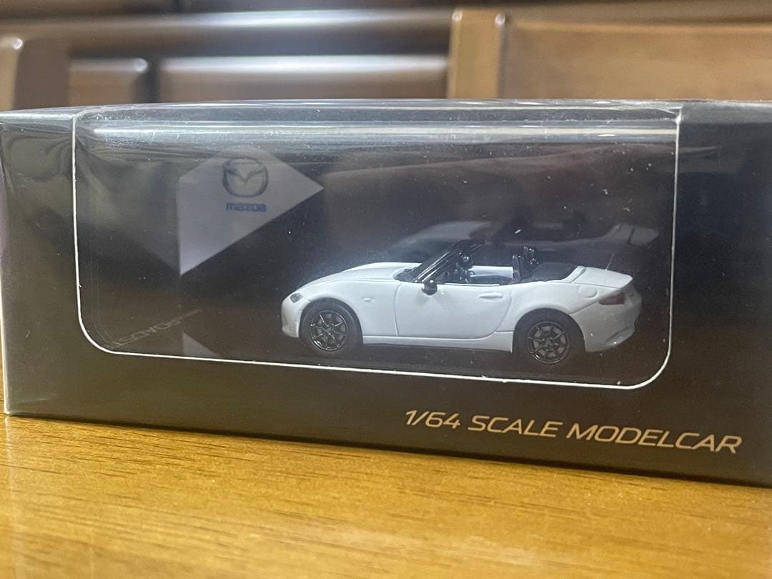 マツダ　NDロードスター　64／1スケールモデル（未開封）