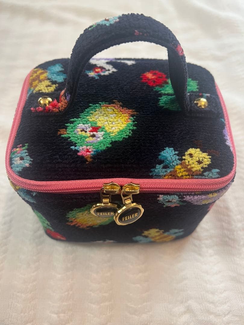 【タグなし】フェイラー FEILER バニティポーチ ネイビー 神崎恵 コラボ タグなし】フェイラー FEILER バニティポーチ ネイビー 神崎恵 コラボ