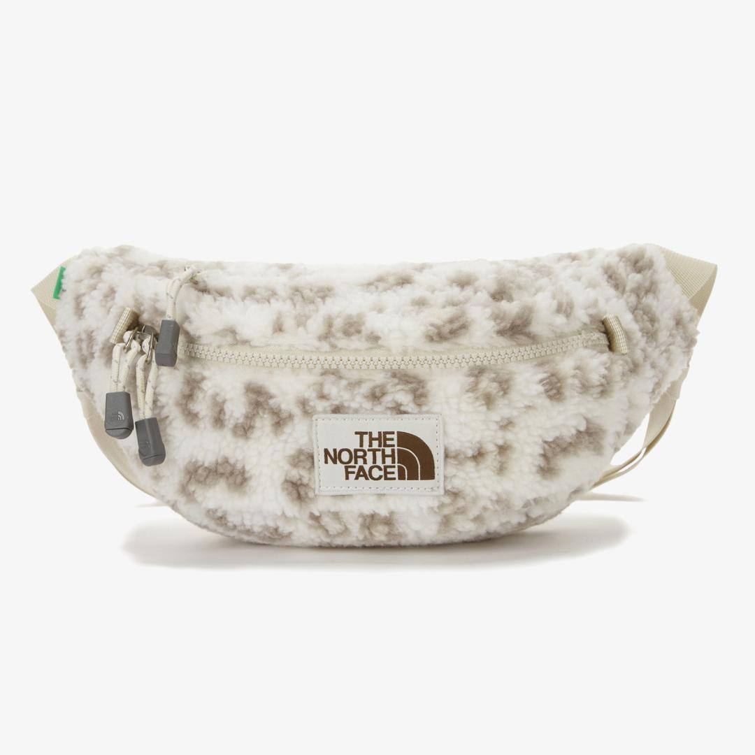 海外！ノースフェイス　ボディバッグ　ショルダーバッグ　レオパード柄　ベージュ