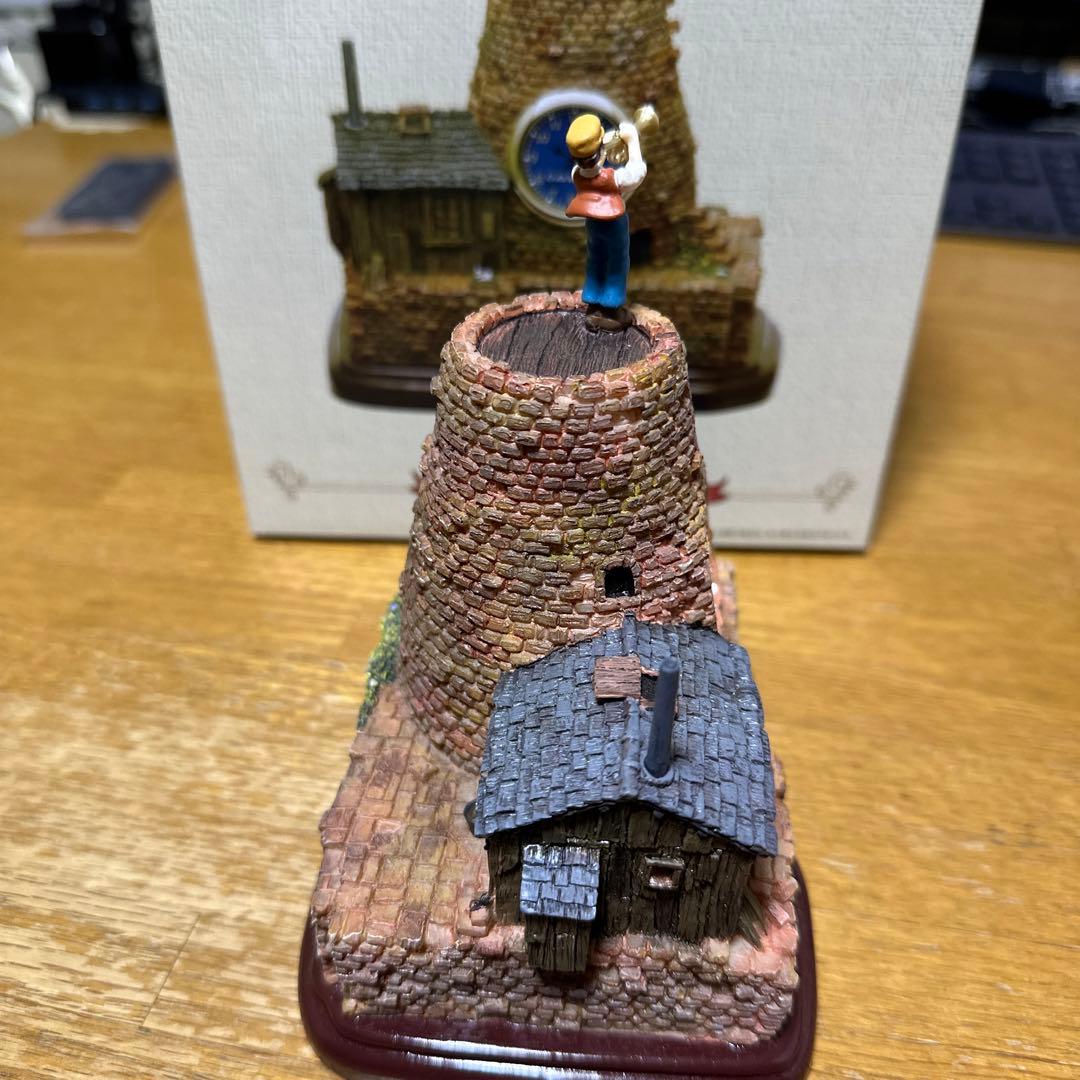 天空の城ラピュタ ジオラマ置き時計 パズーの家 - メルカリ