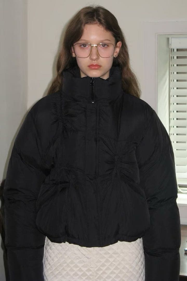美品✨Sinoon リボンダウンジャケット　ショート丈　ブラック