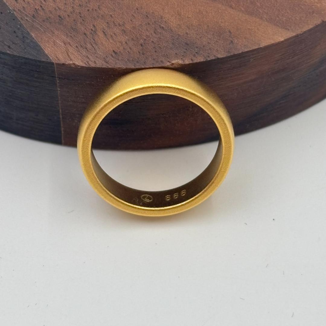 遺品整理 999 刻印あり金色の金属製リング 3.95g 幅5.0mm