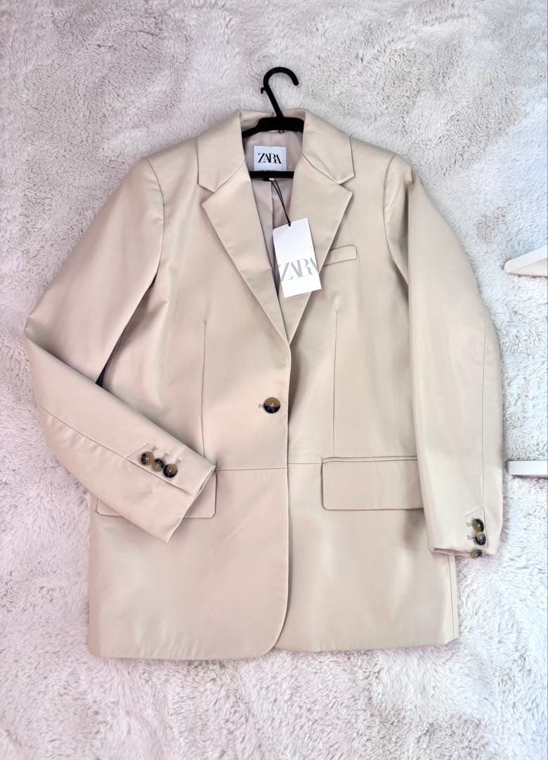 ✨️新品未使用タグ付き✨️ ZARA レザージャケット 白 - メルカリ