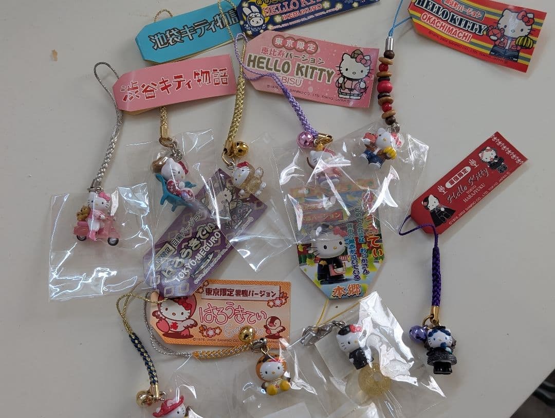 ハローキティ ストラップ9個セット ハローキティ ストラップ 9個セット 新 モデル