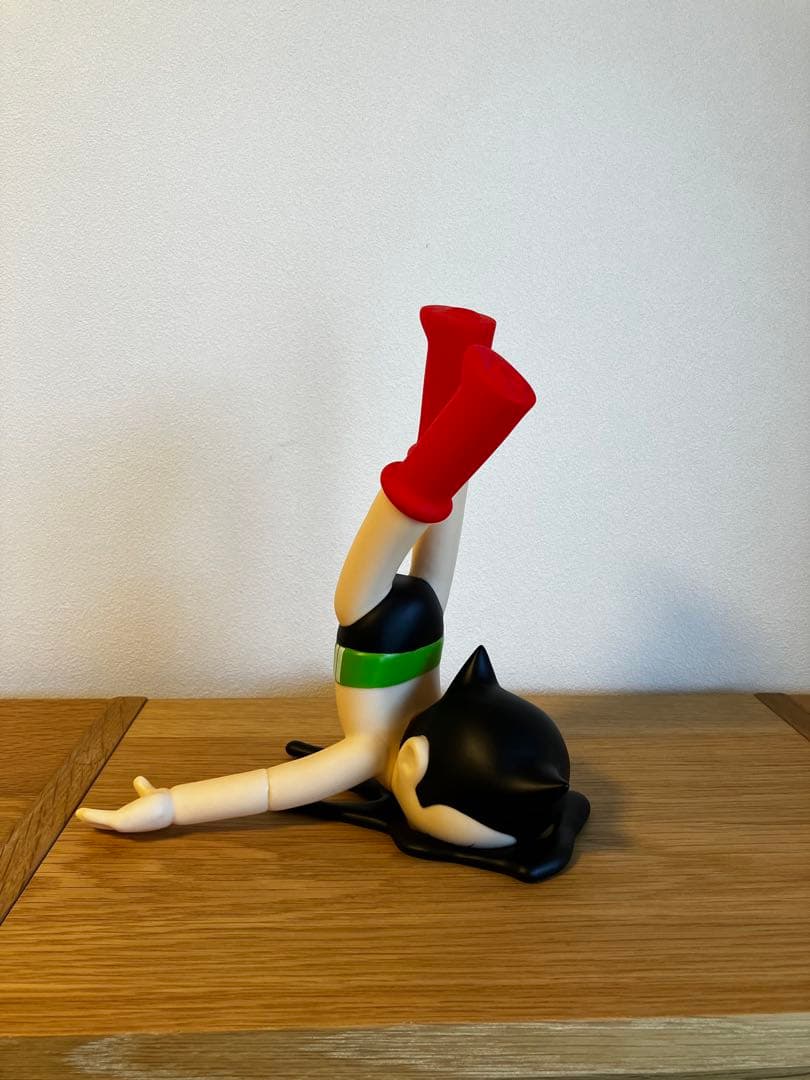 ASTRO CRASH BY JOSH DIVINEフィギュア 鉄腕アトム - メルカリ