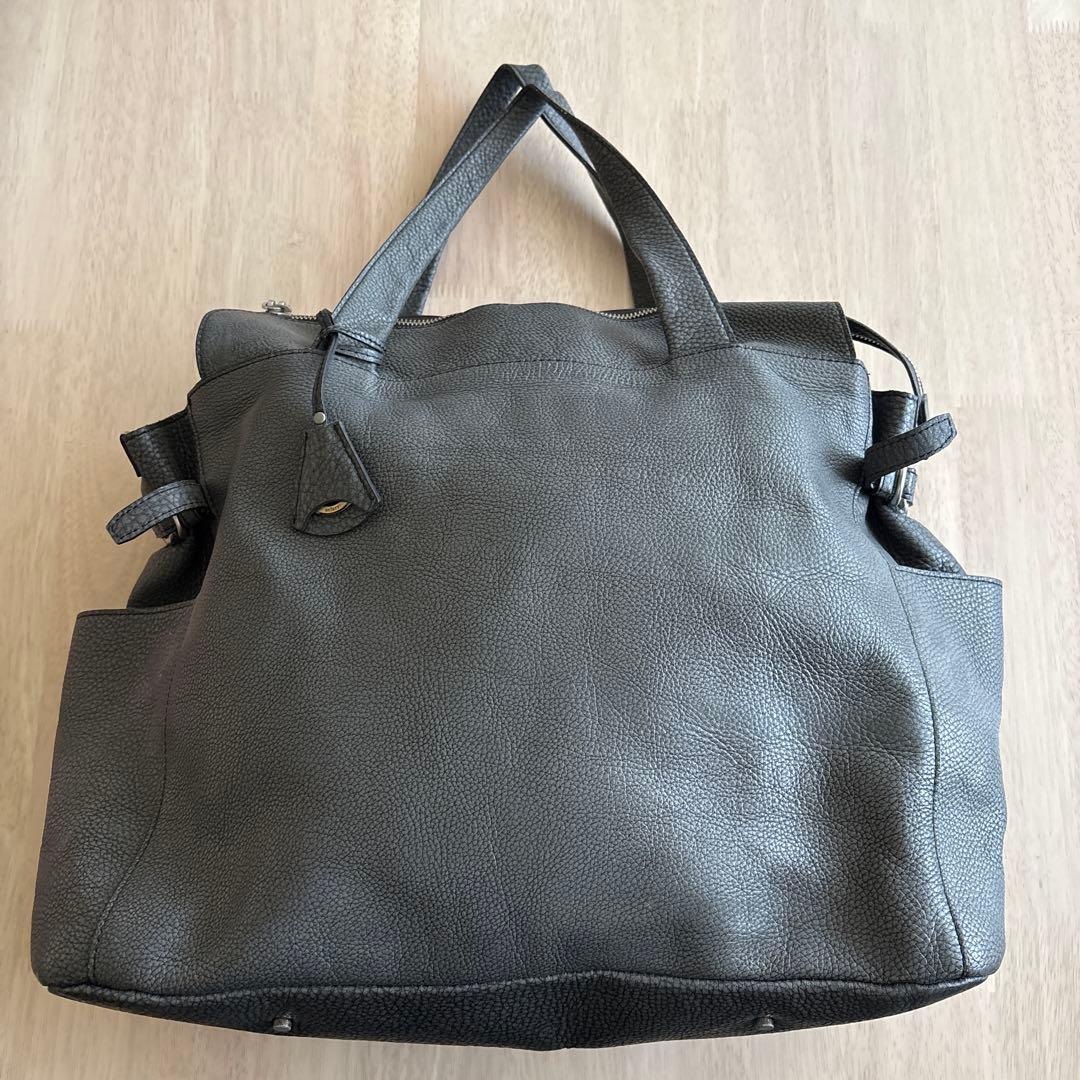 アニアリ　レザートートバッグ